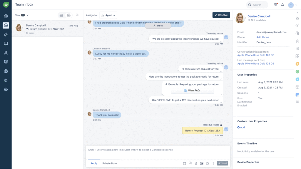 Freshchat team inbox showing live conversation with user profile and agent notes