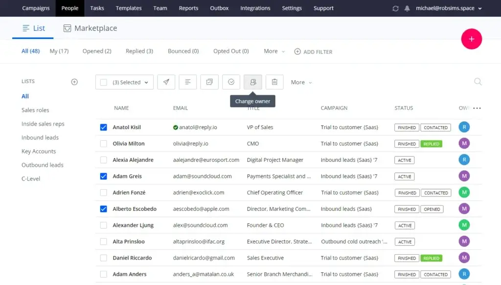 Reply.io contact list and campaign tracking interface